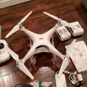 DJI Phantom 4 Drone